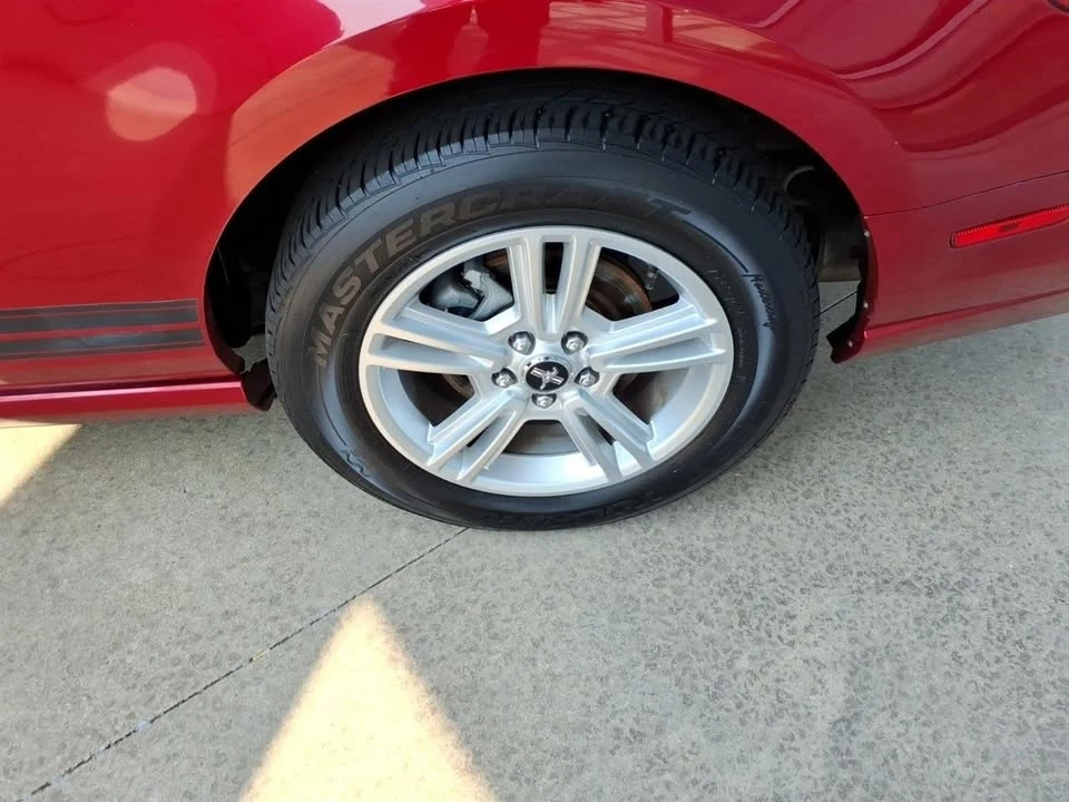 2013 Ford S197 Mustang - Image 8 of 14