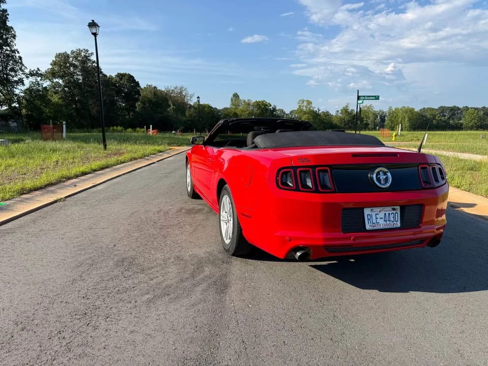 2013 Ford S197 Mustang - Image 3 of 9