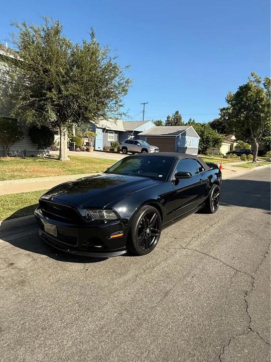 2013 Ford S197 Mustang - Image 3 of 11