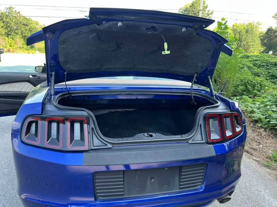 2013 Ford S197 Mustang - Image 13 of 14