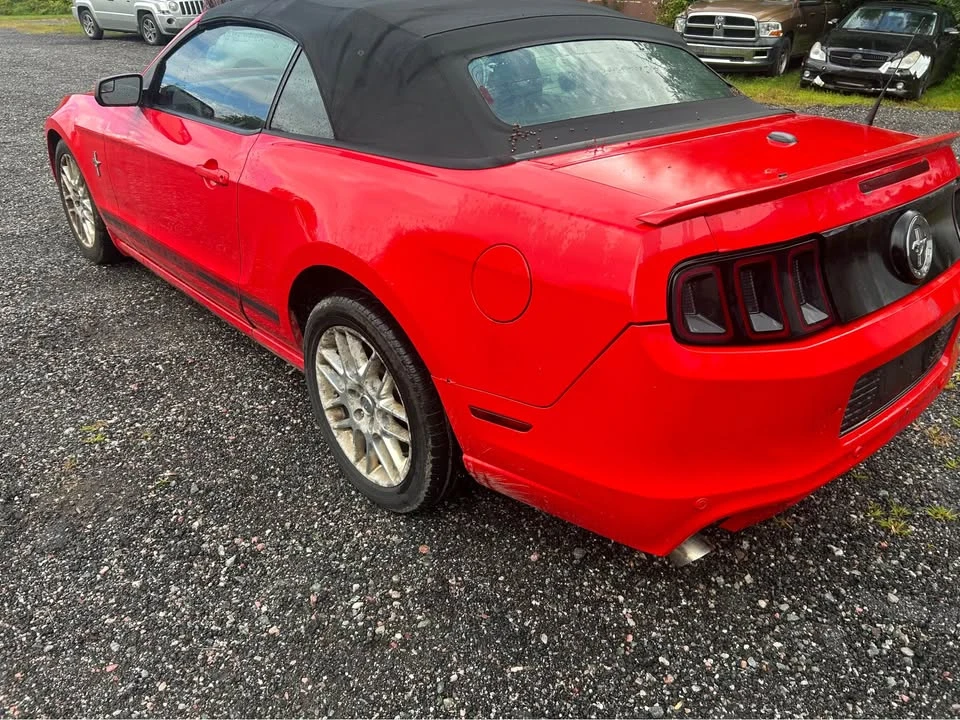 2013 Ford S197 Mustang - Image 13 of 17