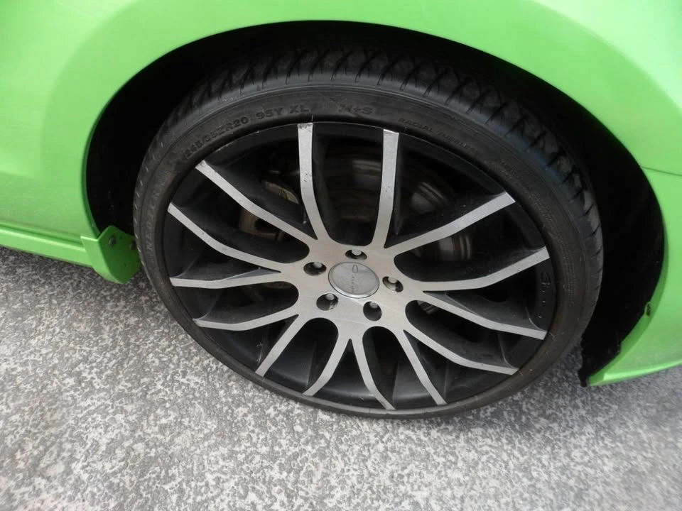 2013 Ford S197 Mustang - Image 13 of 20