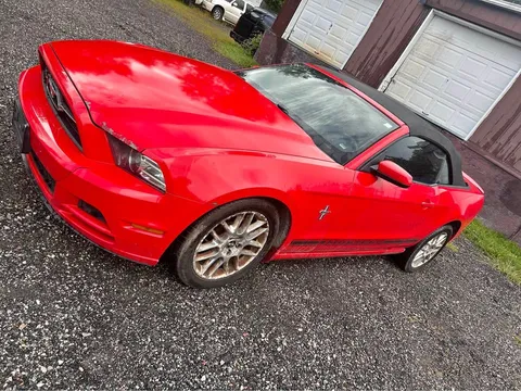 2013 Ford Mustang V6 Convertible