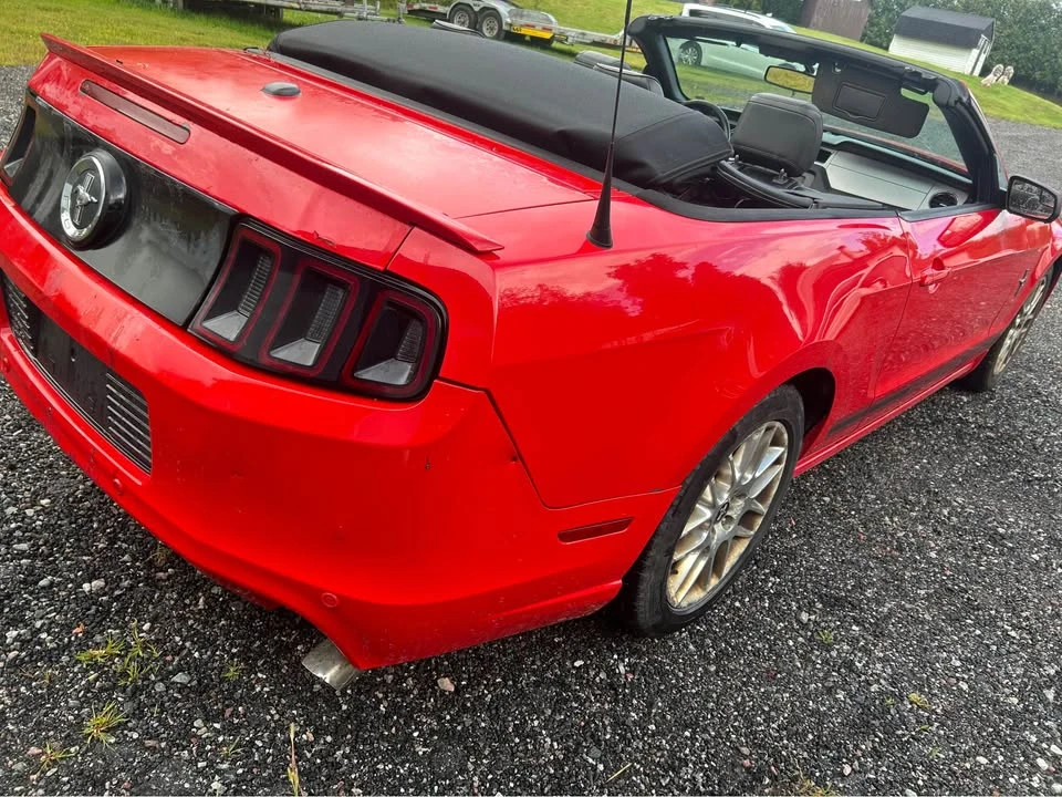 2013 Ford S197 Mustang - Image 8 of 17