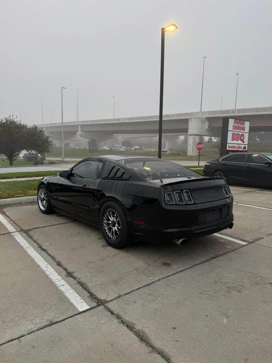 2013 Ford S197 Mustang - Image 6 of 13