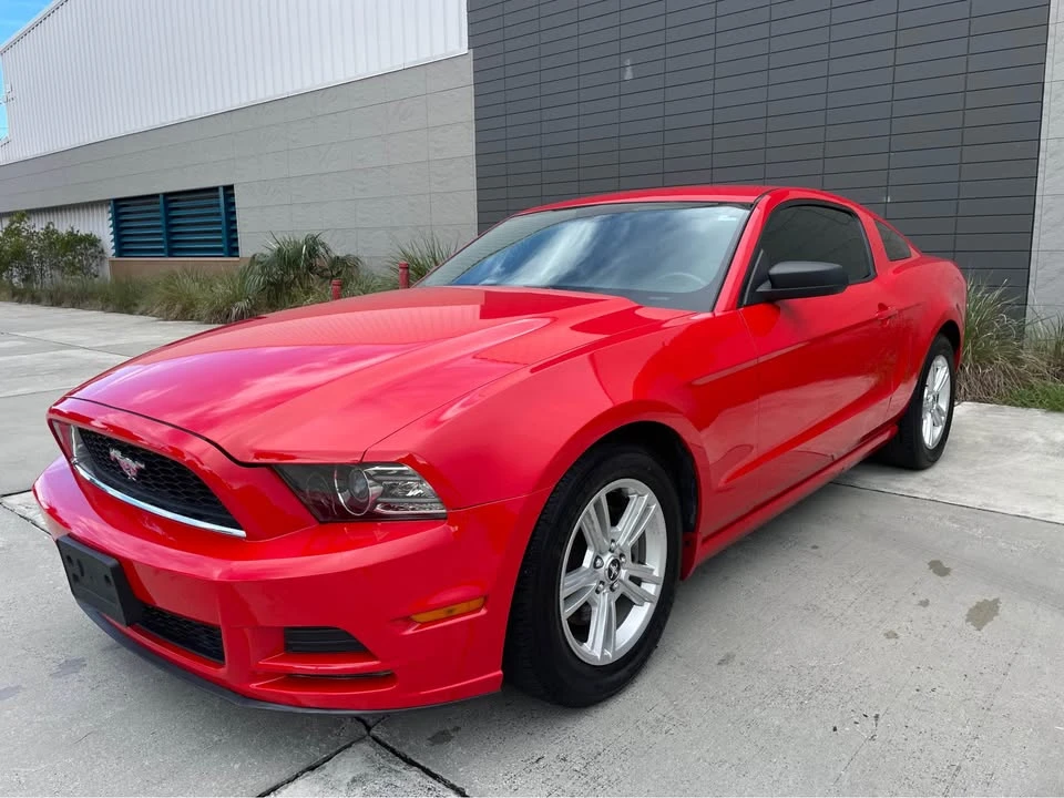 2013 Ford S197 Mustang - Image 3 of 8