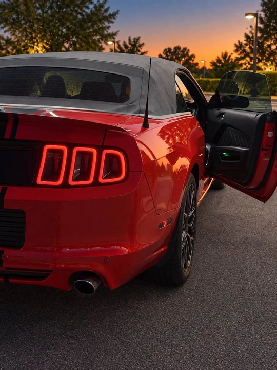 2013 Ford S197 Mustang - Image 4 of 14