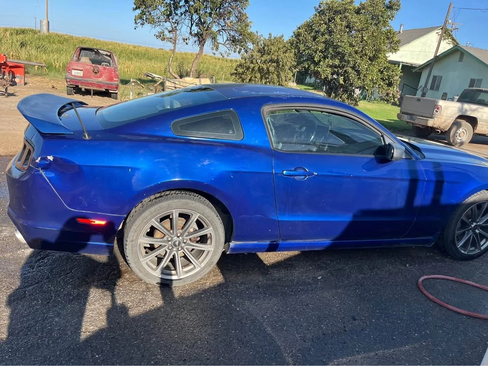 2013 Ford S197 Mustang - Image 3 of 4