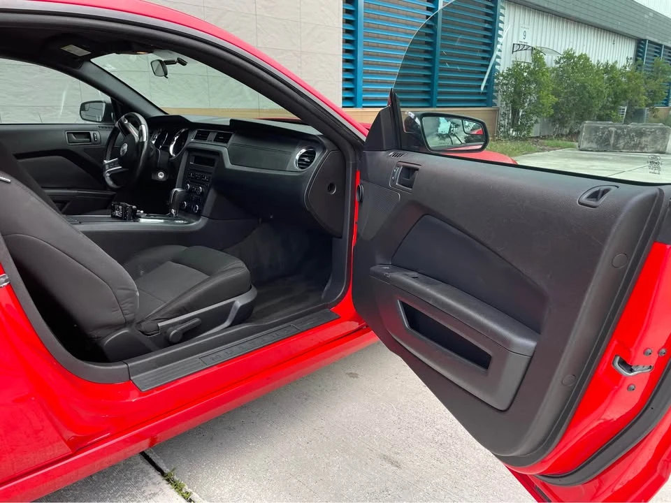 2013 Ford S197 Mustang - Image 9 of 10