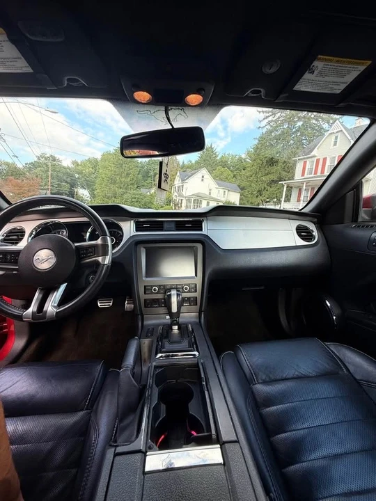 2013 Ford S197 Mustang - Image 13 of 18