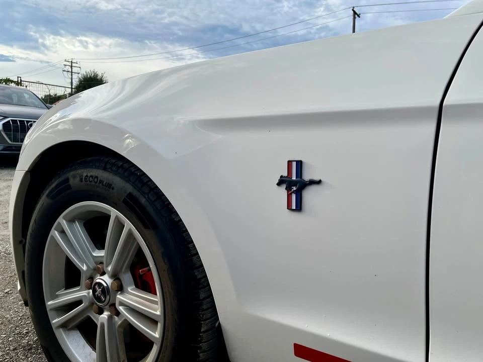 2013 Ford S197 Mustang - Image 8 of 19
