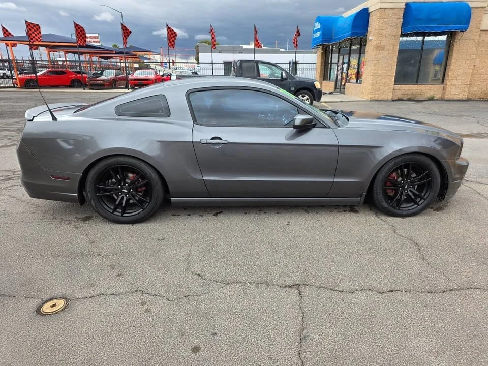 2013 Ford S197 Mustang - Image 7 of 9