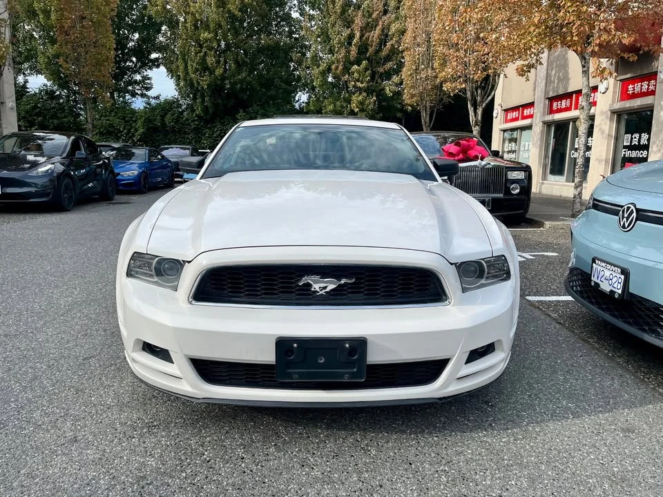 2013 Ford S197 Mustang - Image 2 of 19