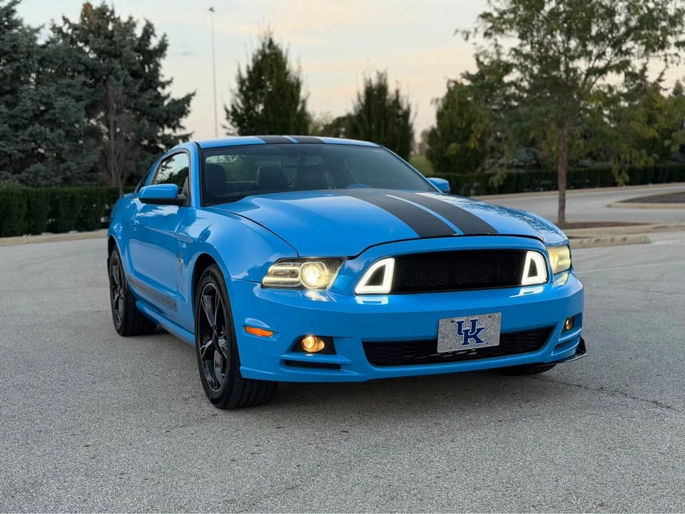 2013 Ford S197 Mustang - Image 2 of 12