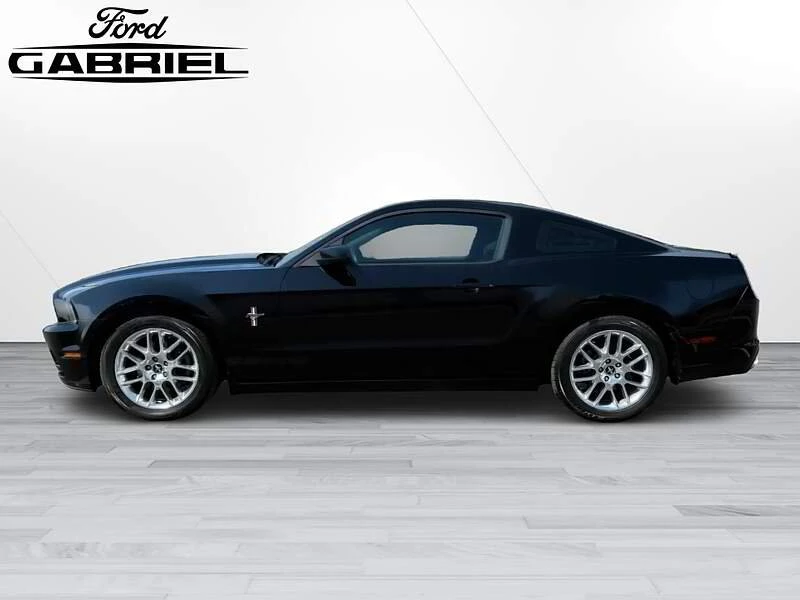 2013 Ford S197 Mustang - Image 2 of 8