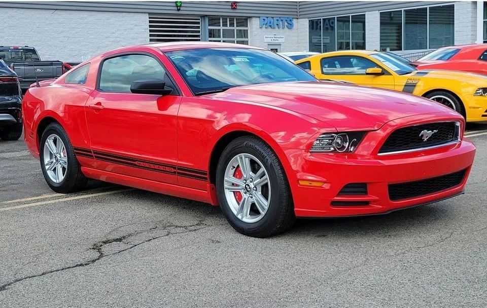 2013 Ford S197 Mustang - Image 7 of 19
