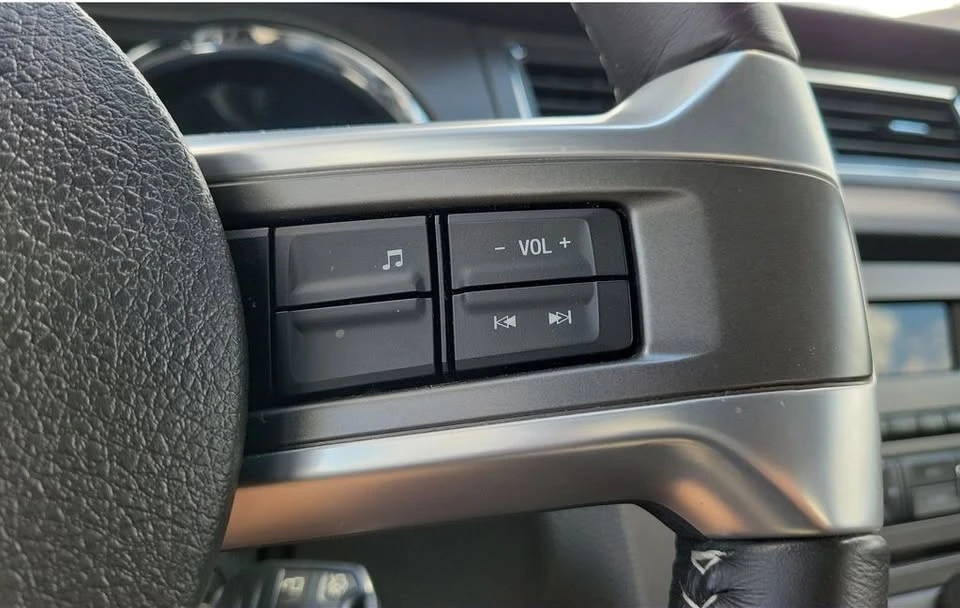2013 Ford S197 Mustang - Image 16 of 19