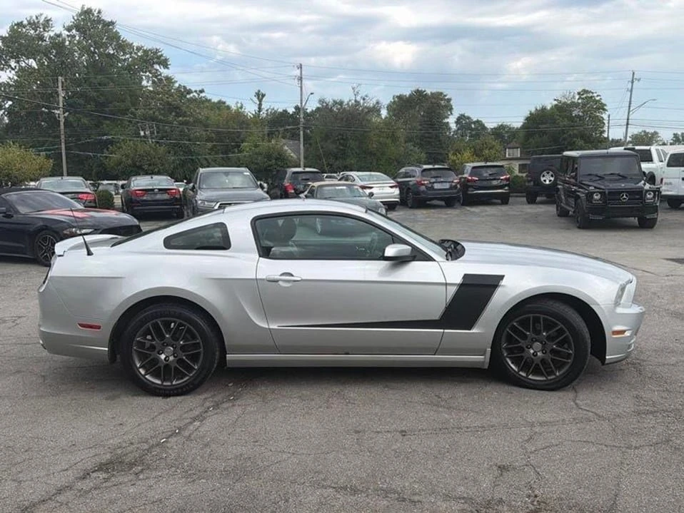 2013 Ford S197 Mustang - Image 7 of 16
