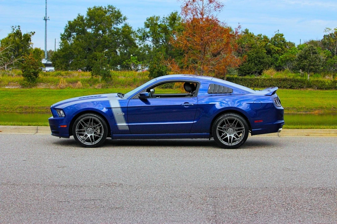2013 Ford S197 Mustang - Image 2 of 21