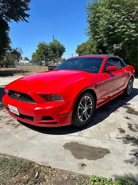 2013 Ford Mustang Premium Convertible 2D