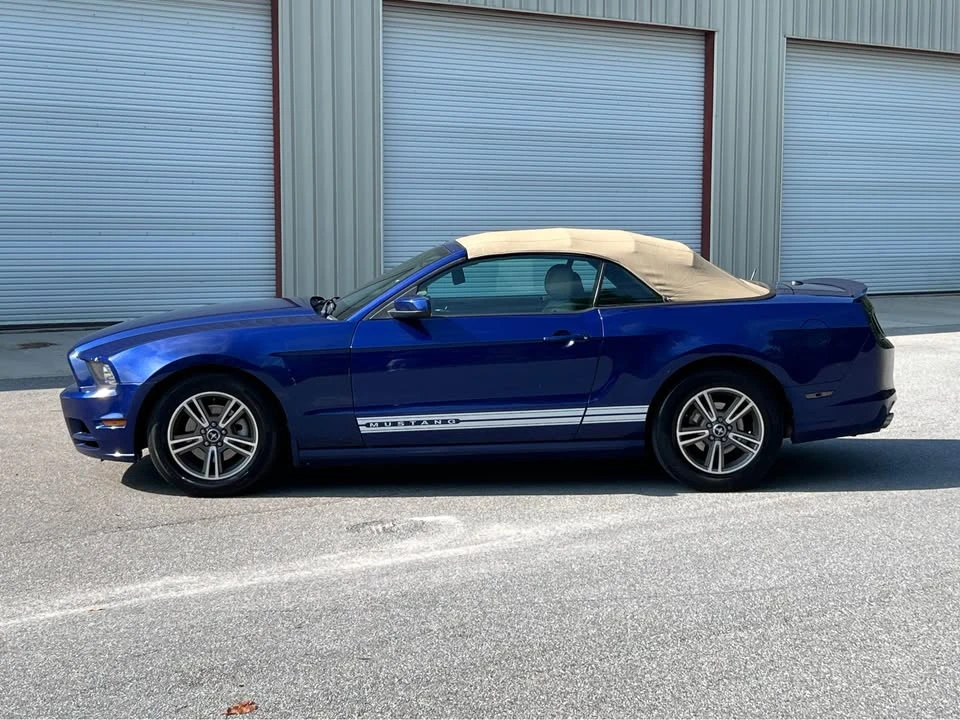 2013 Ford S197 Mustang - Image 4 of 16