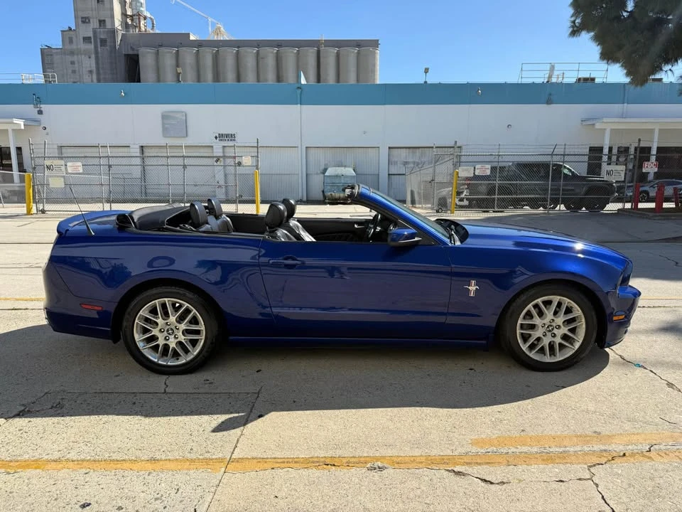 2013 Ford S197 Mustang - Image 6 of 16