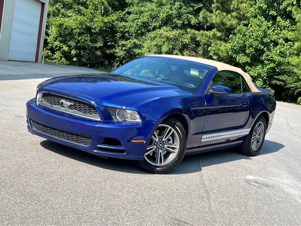 2013 Ford S197 Mustang - Image 2 of 16