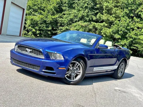 2013 Ford Mustang Premium Convertible 2D