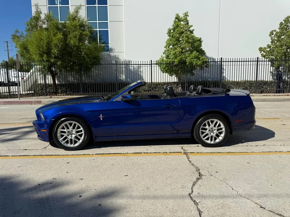 2013 Ford S197 Mustang - Image 7 of 16