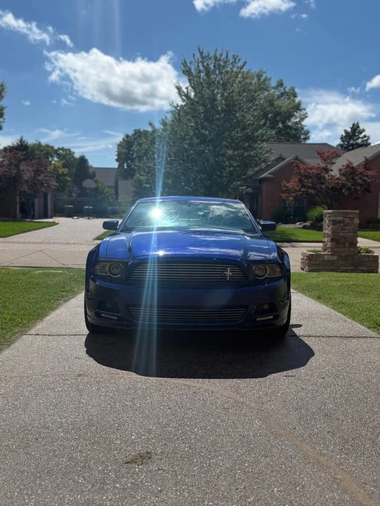 2013 Ford S197 Mustang - Image 2 of 15