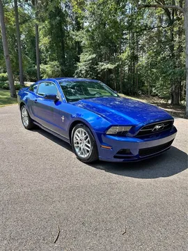 2013 Ford Mustang Premium Coupe 2D