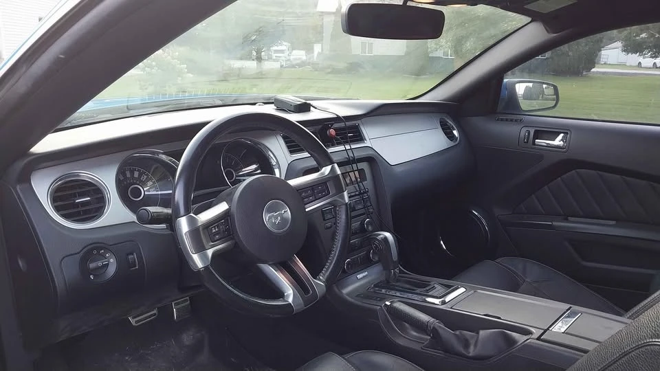 2013 Ford S197 Mustang - Image 9 of 11