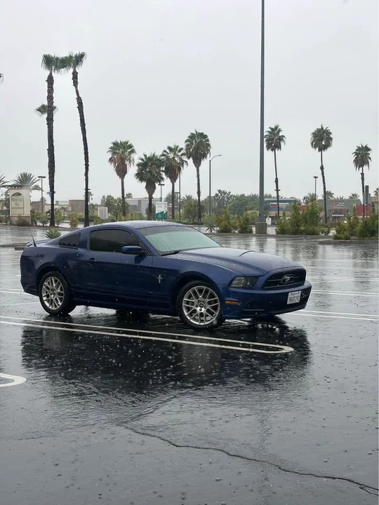 2013 Ford S197 Mustang - Image 2 of 5