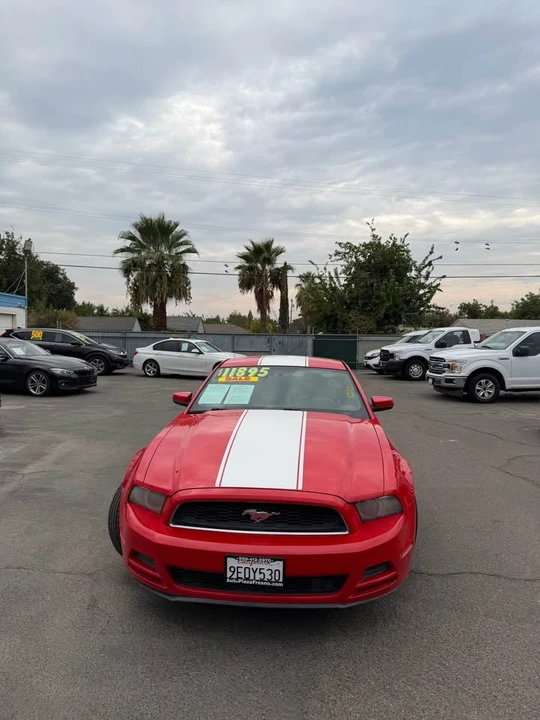 2013 Ford S197 Mustang - Image 2 of 10