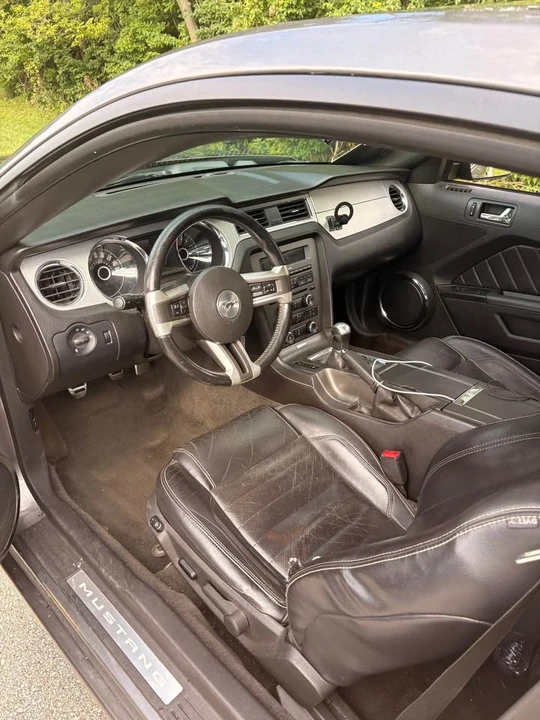 2013 Ford S197 Mustang - Image 7 of 8