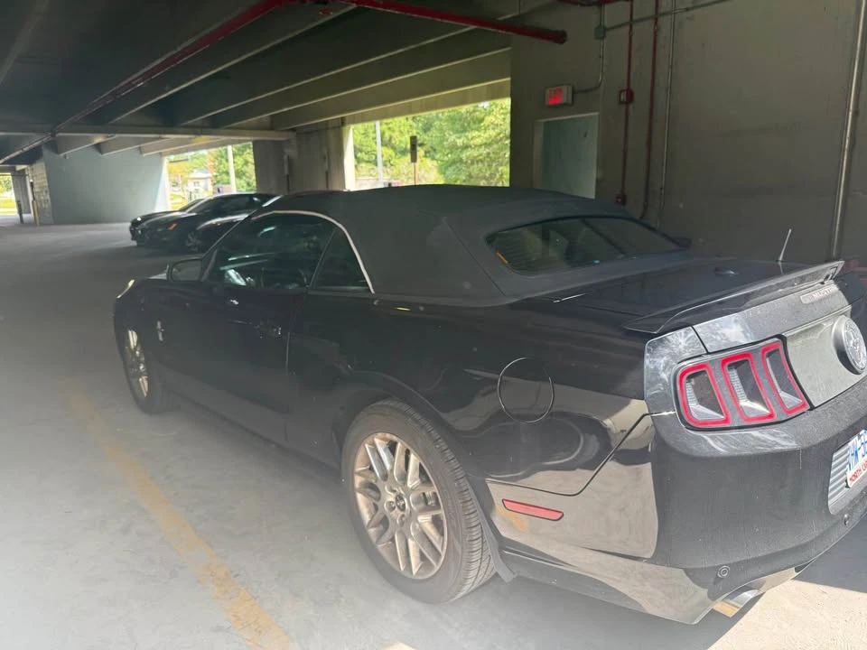 2013 Ford S197 Mustang - Image 6 of 8