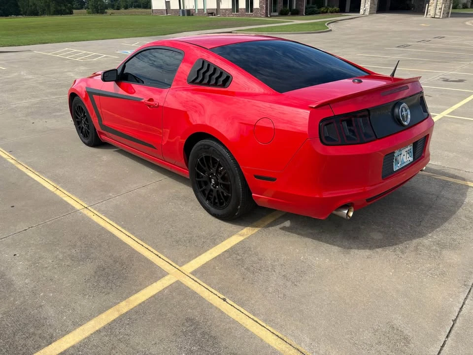 2013 Ford S197 Mustang - Image 5 of 8