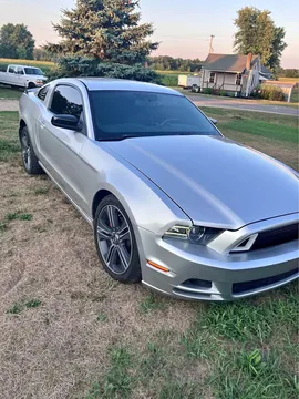2013 Ford Mustang Premium Coupe