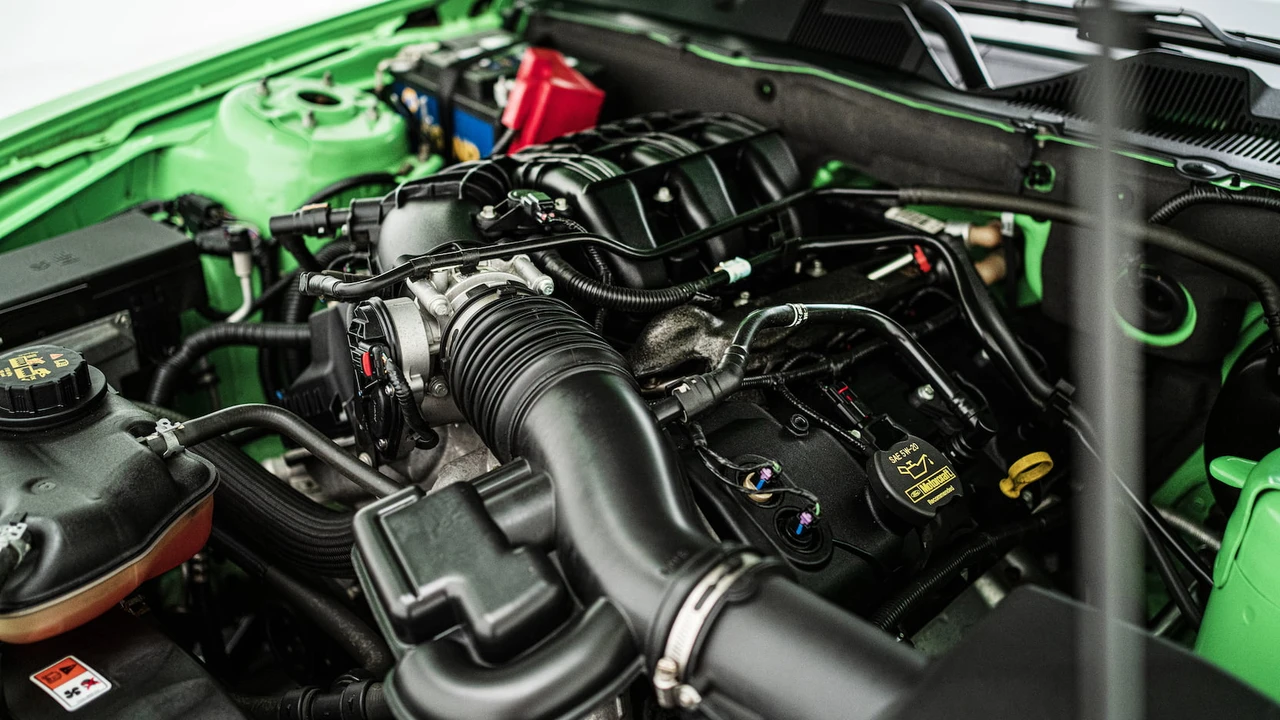 2013 Ford S197 Mustang - Image 10 of 21