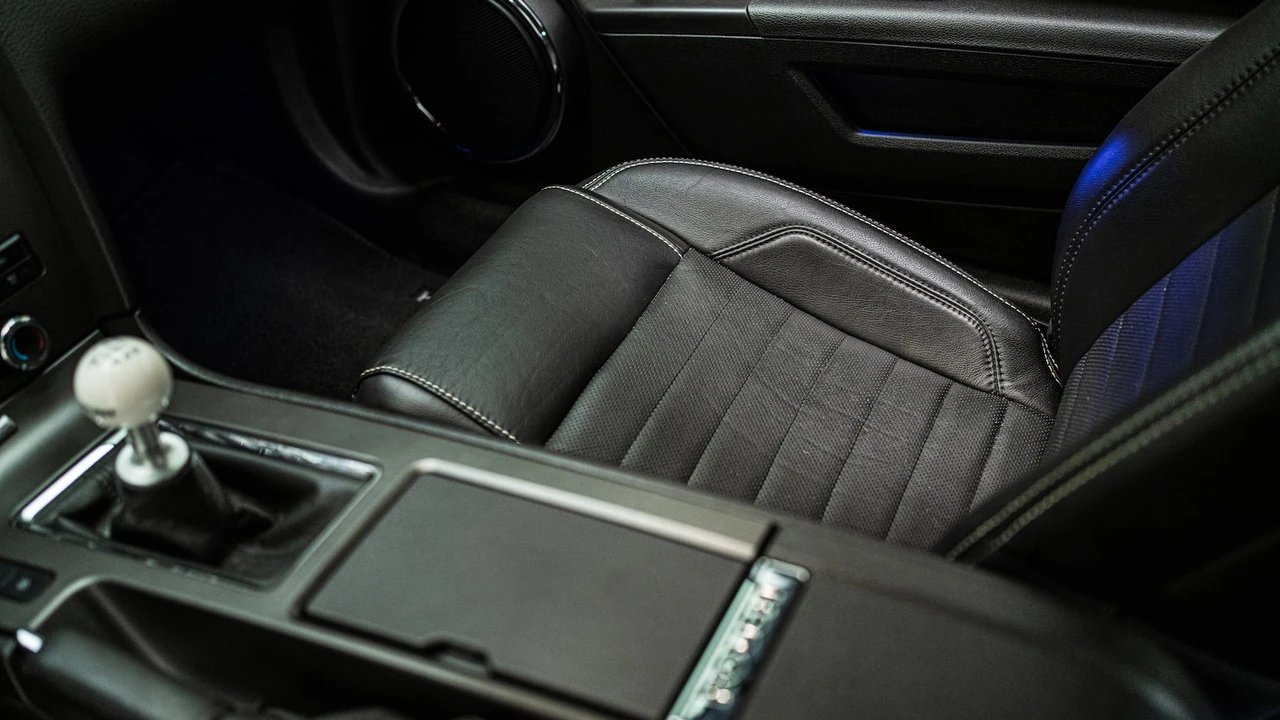 2013 Ford S197 Mustang - Image 13 of 21