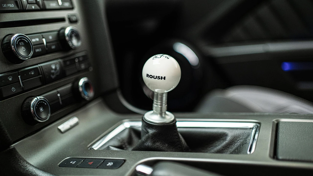 2013 Ford S197 Mustang - Image 15 of 21