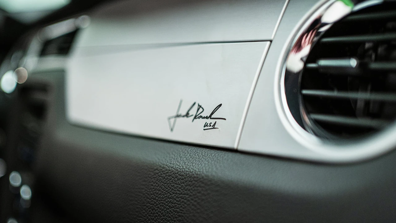 2013 Ford S197 Mustang - Image 16 of 21