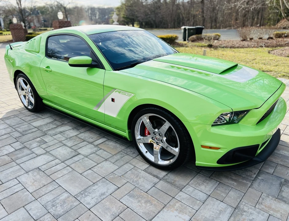 2013 Ford S197 Mustang GT - Image 9 of 31