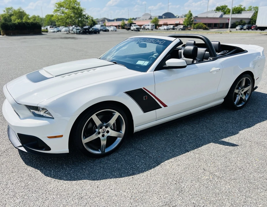 2013 Ford S197 Mustang - Image 10 of 31