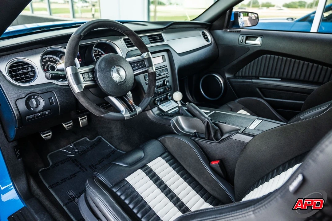 2013 Ford S197 Mustang - Image 2 of 12
