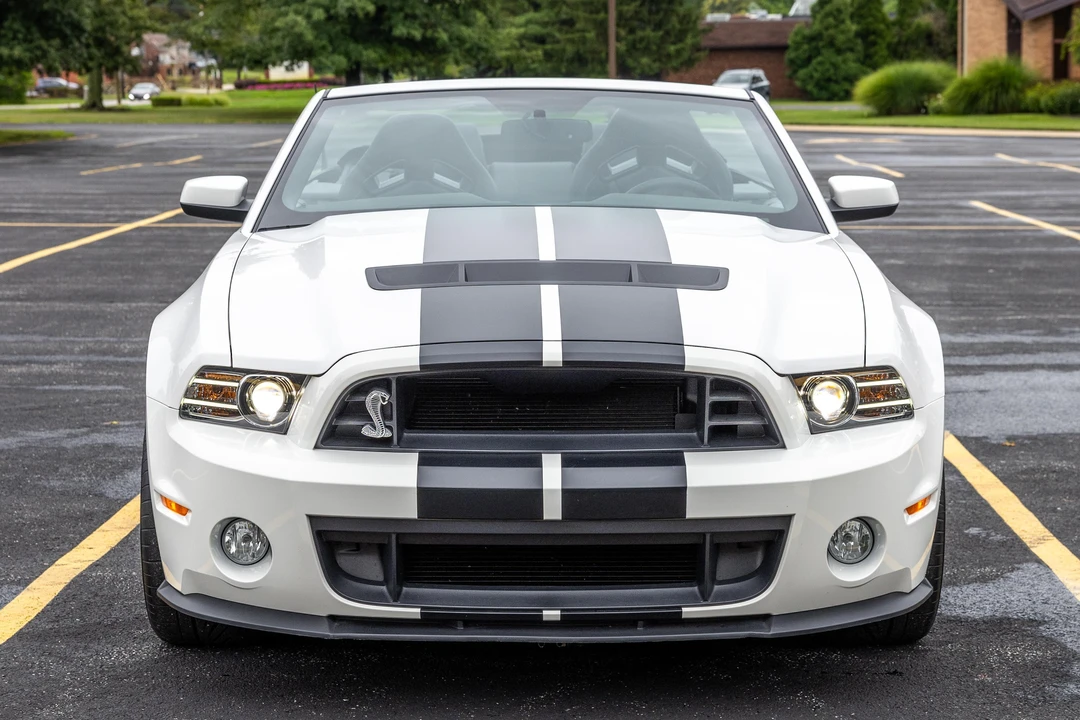 2013 Ford S197 Mustang - Image 2 of 31