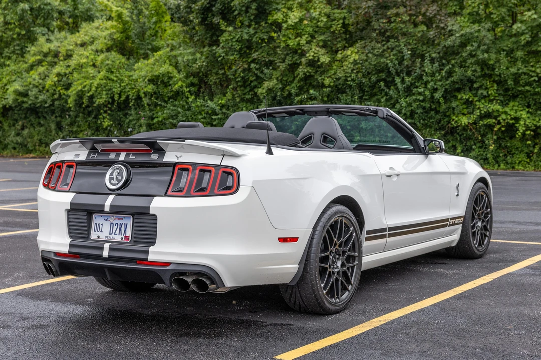 2013 Ford S197 Mustang - Image 8 of 31