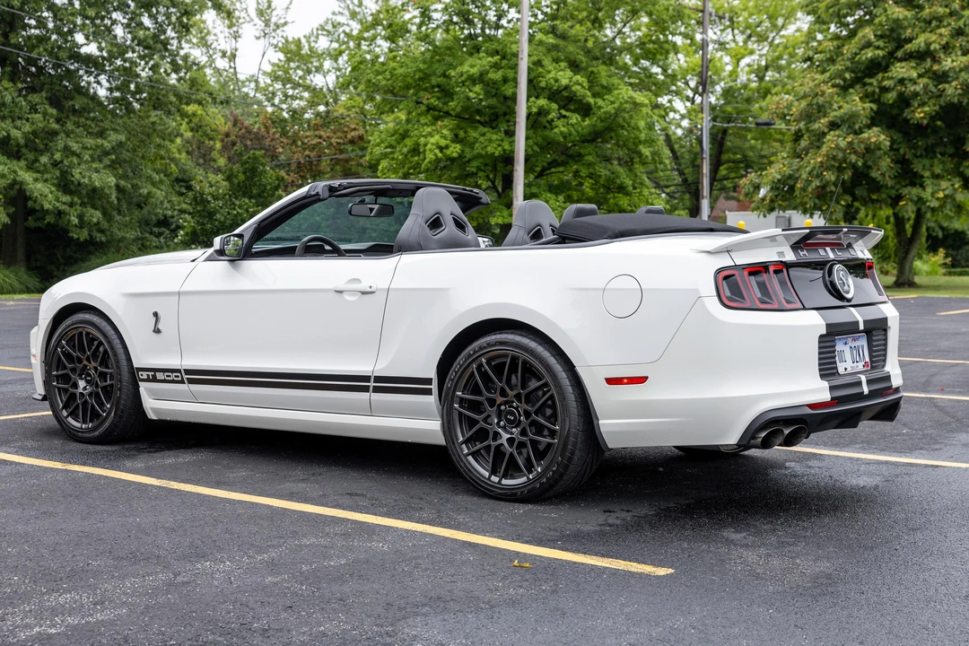 2013 Ford S197 Mustang - Image 9 of 31