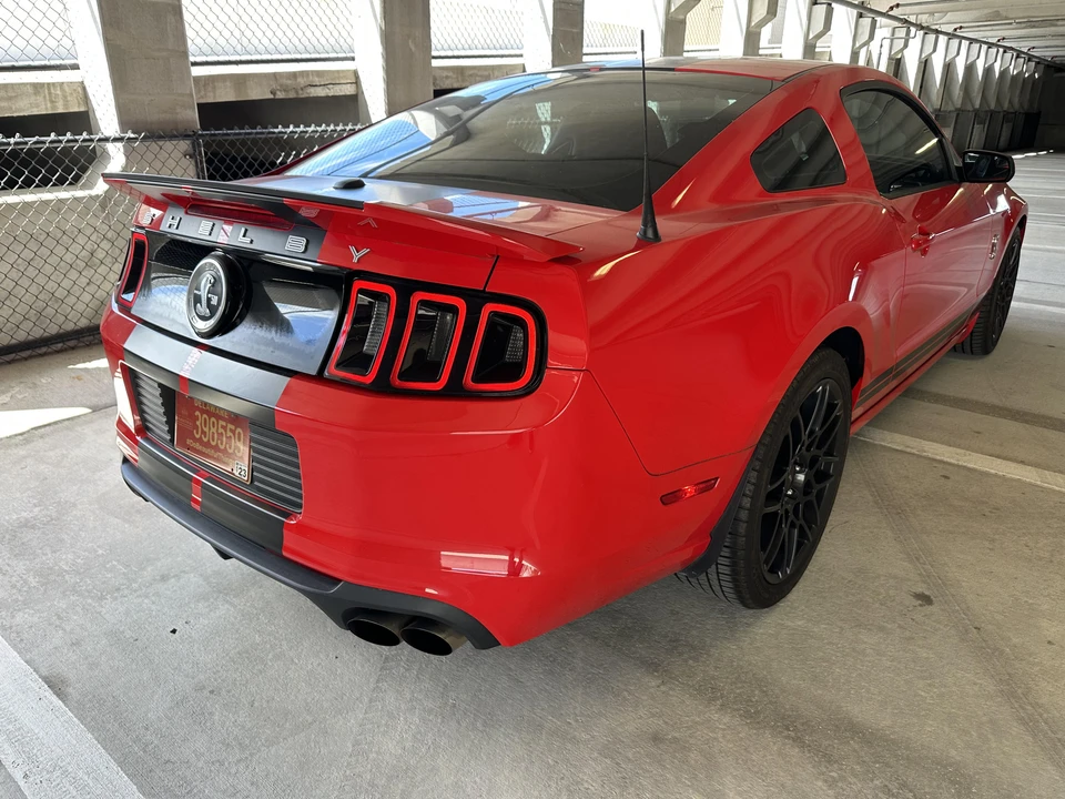 2013 Ford S197 II Shelby Mustang GT500 - Image 25 of 31