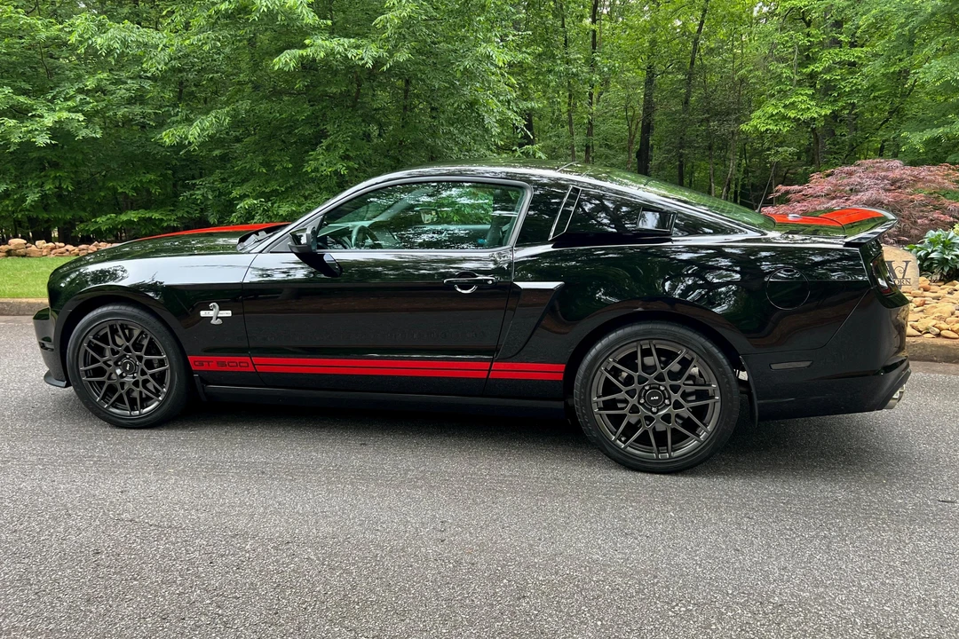 2013 Ford S197 Mustang - Image 3 of 31